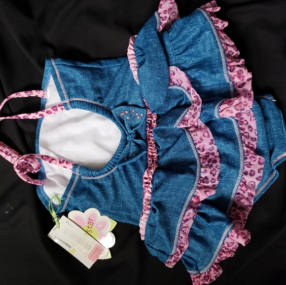 Swim suit - Picture 2 of 2